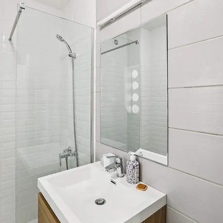 Apartamento Lx135 Proche Centre-ville & Parking Gratuit